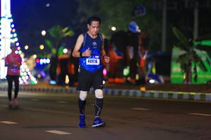 BIB: 40816
                            <button type="button" onclick="openModal(16402285)" class="btn btn-primary btn-sm float-right btn-popup" data-toggle="modal" data-target=".modal-high-quality">
                        <i class="fas fa-shopping-cart"></i> Add to Cart
                    </button>
                                            <button type="button" onclick="isThisMe(16402285, true)" class="btn btn-success btn-sm float-right btn-popup btn-isme hidden" data-toggle="tooltip" data-placement="bottom" title="นี่คือรูปของคุณใช่ไหม คลิกที่นี่เพื่อเอาเข้าอัลบั้ม">
                        <i class="fas fa-plus"></i> Add to album
                    </button>
                    <button type="button" onclick="isThisMe(16402285, false)" class="btn btn-warning btn-sm float-right btn-popup btn-isnotme hidden">
                        <i class="fas fa-ban"></i> Remove from album
                    </button>