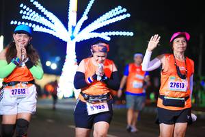 BIB: 27613, 27612, 055, 
                            <button type="button" onclick="openModal(16317682)" class="btn btn-primary btn-sm float-right btn-popup" data-toggle="modal" data-target=".modal-high-quality">
                        <i class="fas fa-shopping-cart"></i> Add to Cart
                    </button>
                                            <button type="button" onclick="isThisMe(16317682, true)" class="btn btn-success btn-sm float-right btn-popup btn-isme hidden" data-toggle="tooltip" data-placement="bottom" title="นี่คือรูปของคุณใช่ไหม คลิกที่นี่เพื่อเอาเข้าอัลบั้ม">
                        <i class="fas fa-plus"></i> Add to album
                    </button>
                    <button type="button" onclick="isThisMe(16317682, false)" class="btn btn-warning btn-sm float-right btn-popup btn-isnotme hidden">
                        <i class="fas fa-ban"></i> Remove from album
                    </button>