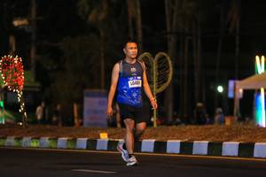 BIB: 0401
                            <button type="button" onclick="openModal(16400868)" class="btn btn-primary btn-sm float-right btn-popup" data-toggle="modal" data-target=".modal-high-quality">
                        <i class="fas fa-shopping-cart"></i> Add to Cart
                    </button>
                                            <button type="button" onclick="isThisMe(16400868, true)" class="btn btn-success btn-sm float-right btn-popup btn-isme hidden" data-toggle="tooltip" data-placement="bottom" title="นี่คือรูปของคุณใช่ไหม คลิกที่นี่เพื่อเอาเข้าอัลบั้ม">
                        <i class="fas fa-plus"></i> Add to album
                    </button>
                    <button type="button" onclick="isThisMe(16400868, false)" class="btn btn-warning btn-sm float-right btn-popup btn-isnotme hidden">
                        <i class="fas fa-ban"></i> Remove from album
                    </button>