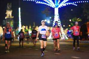 BIB: 421, 44321
                            <button type="button" onclick="openModal(16402461)" class="btn btn-primary btn-sm float-right btn-popup" data-toggle="modal" data-target=".modal-high-quality">
                        <i class="fas fa-shopping-cart"></i> Add to Cart
                    </button>
                                            <button type="button" onclick="isThisMe(16402461, true)" class="btn btn-success btn-sm float-right btn-popup btn-isme hidden" data-toggle="tooltip" data-placement="bottom" title="นี่คือรูปของคุณใช่ไหม คลิกที่นี่เพื่อเอาเข้าอัลบั้ม">
                        <i class="fas fa-plus"></i> Add to album
                    </button>
                    <button type="button" onclick="isThisMe(16402461, false)" class="btn btn-warning btn-sm float-right btn-popup btn-isnotme hidden">
                        <i class="fas fa-ban"></i> Remove from album
                    </button>