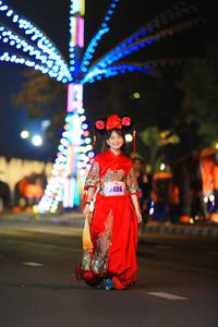 BIB: 0486
                            <button type="button" onclick="openModal(16355021)" class="btn btn-primary btn-sm float-right btn-popup" data-toggle="modal" data-target=".modal-high-quality">
                        <i class="fas fa-shopping-cart"></i> Add to Cart
                    </button>
                                            <button type="button" onclick="isThisMe(16355021, true)" class="btn btn-success btn-sm float-right btn-popup btn-isme hidden" data-toggle="tooltip" data-placement="bottom" title="นี่คือรูปของคุณใช่ไหม คลิกที่นี่เพื่อเอาเข้าอัลบั้ม">
                        <i class="fas fa-plus"></i> Add to album
                    </button>
                    <button type="button" onclick="isThisMe(16355021, false)" class="btn btn-warning btn-sm float-right btn-popup btn-isnotme hidden">
                        <i class="fas fa-ban"></i> Remove from album
                    </button>