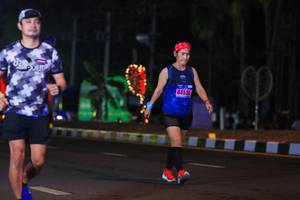 BIB: 44528
                            <button type="button" onclick="openModal(16386938)" class="btn btn-primary btn-sm float-right btn-popup" data-toggle="modal" data-target=".modal-high-quality">
                        <i class="fas fa-shopping-cart"></i> Add to Cart
                    </button>
                                            <button type="button" onclick="isThisMe(16386938, true)" class="btn btn-success btn-sm float-right btn-popup btn-isme hidden" data-toggle="tooltip" data-placement="bottom" title="นี่คือรูปของคุณใช่ไหม คลิกที่นี่เพื่อเอาเข้าอัลบั้ม">
                        <i class="fas fa-plus"></i> Add to album
                    </button>
                    <button type="button" onclick="isThisMe(16386938, false)" class="btn btn-warning btn-sm float-right btn-popup btn-isnotme hidden">
                        <i class="fas fa-ban"></i> Remove from album
                    </button>