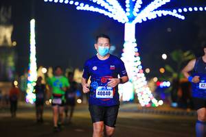 BIB: 40040
                            <button type="button" onclick="openModal(16385072)" class="btn btn-primary btn-sm float-right btn-popup" data-toggle="modal" data-target=".modal-high-quality">
                        <i class="fas fa-shopping-cart"></i> Add to Cart
                    </button>
                                            <button type="button" onclick="isThisMe(16385072, true)" class="btn btn-success btn-sm float-right btn-popup btn-isme hidden" data-toggle="tooltip" data-placement="bottom" title="นี่คือรูปของคุณใช่ไหม คลิกที่นี่เพื่อเอาเข้าอัลบั้ม">
                        <i class="fas fa-plus"></i> Add to album
                    </button>
                    <button type="button" onclick="isThisMe(16385072, false)" class="btn btn-warning btn-sm float-right btn-popup btn-isnotme hidden">
                        <i class="fas fa-ban"></i> Remove from album
                    </button>