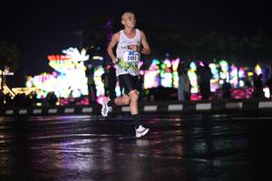 BIB: 2402
                            <button type="button" onclick="openModal(17495002)" class="btn btn-primary btn-sm float-right btn-popup" data-toggle="modal" data-target=".modal-high-quality">
                        <i class="fas fa-shopping-cart"></i> Add to Cart
                    </button>
                                            <button type="button" onclick="isThisMe(17495002, true)" class="btn btn-success btn-sm float-right btn-popup btn-isme hidden" data-toggle="tooltip" data-placement="bottom" title="นี่คือรูปของคุณใช่ไหม คลิกที่นี่เพื่อเอาเข้าอัลบั้ม">
                        <i class="fas fa-plus"></i> Add to album
                    </button>
                    <button type="button" onclick="isThisMe(17495002, false)" class="btn btn-warning btn-sm float-right btn-popup btn-isnotme hidden">
                        <i class="fas fa-ban"></i> Remove from album
                    </button>