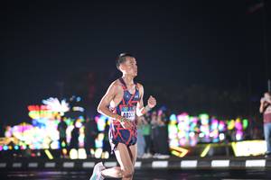 BIB: 4033
                            <button type="button" onclick="openModal(17501332)" class="btn btn-primary btn-sm float-right btn-popup" data-toggle="modal" data-target=".modal-high-quality">
                        <i class="fas fa-shopping-cart"></i> Add to Cart
                    </button>
                                            <button type="button" onclick="isThisMe(17501332, true)" class="btn btn-success btn-sm float-right btn-popup btn-isme hidden" data-toggle="tooltip" data-placement="bottom" title="นี่คือรูปของคุณใช่ไหม คลิกที่นี่เพื่อเอาเข้าอัลบั้ม">
                        <i class="fas fa-plus"></i> Add to album
                    </button>
                    <button type="button" onclick="isThisMe(17501332, false)" class="btn btn-warning btn-sm float-right btn-popup btn-isnotme hidden">
                        <i class="fas fa-ban"></i> Remove from album
                    </button>