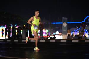 BIB: 4002
                            <button type="button" onclick="openModal(17532562)" class="btn btn-primary btn-sm float-right btn-popup" data-toggle="modal" data-target=".modal-high-quality">
                        <i class="fas fa-shopping-cart"></i> Add to Cart
                    </button>
                                            <button type="button" onclick="isThisMe(17532562, true)" class="btn btn-success btn-sm float-right btn-popup btn-isme hidden" data-toggle="tooltip" data-placement="bottom" title="นี่คือรูปของคุณใช่ไหม คลิกที่นี่เพื่อเอาเข้าอัลบั้ม">
                        <i class="fas fa-plus"></i> Add to album
                    </button>
                    <button type="button" onclick="isThisMe(17532562, false)" class="btn btn-warning btn-sm float-right btn-popup btn-isnotme hidden">
                        <i class="fas fa-ban"></i> Remove from album
                    </button>