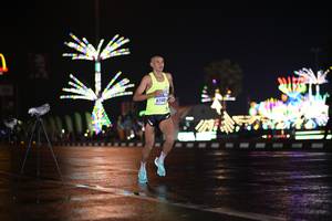 BIB: 6240
                            <button type="button" onclick="openModal(17522759)" class="btn btn-primary btn-sm float-right btn-popup" data-toggle="modal" data-target=".modal-high-quality">
                        <i class="fas fa-shopping-cart"></i> Add to Cart
                    </button>
                                            <button type="button" onclick="isThisMe(17522759, true)" class="btn btn-success btn-sm float-right btn-popup btn-isme hidden" data-toggle="tooltip" data-placement="bottom" title="นี่คือรูปของคุณใช่ไหม คลิกที่นี่เพื่อเอาเข้าอัลบั้ม">
                        <i class="fas fa-plus"></i> Add to album
                    </button>
                    <button type="button" onclick="isThisMe(17522759, false)" class="btn btn-warning btn-sm float-right btn-popup btn-isnotme hidden">
                        <i class="fas fa-ban"></i> Remove from album
                    </button>