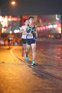 BIB: 2172, 40208
                            <button type="button" onclick="openModal(16142894)" class="btn btn-primary btn-sm float-right btn-popup" data-toggle="modal" data-target=".modal-high-quality">
                        <i class="fas fa-shopping-cart"></i> Add to Cart
                    </button>
                                            <button type="button" onclick="isThisMe(16142894, true)" class="btn btn-success btn-sm float-right btn-popup btn-isme hidden" data-toggle="tooltip" data-placement="bottom" title="นี่คือรูปของคุณใช่ไหม คลิกที่นี่เพื่อเอาเข้าอัลบั้ม">
                        <i class="fas fa-plus"></i> Add to album
                    </button>
                    <button type="button" onclick="isThisMe(16142894, false)" class="btn btn-warning btn-sm float-right btn-popup btn-isnotme hidden">
                        <i class="fas fa-ban"></i> Remove from album
                    </button>