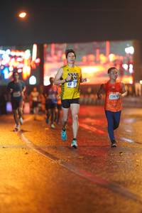 BIB: 22879
                            <button type="button" onclick="openModal(16163173)" class="btn btn-primary btn-sm float-right btn-popup" data-toggle="modal" data-target=".modal-high-quality">
                        <i class="fas fa-shopping-cart"></i> Add to Cart
                    </button>
                                            <button type="button" onclick="isThisMe(16163173, true)" class="btn btn-success btn-sm float-right btn-popup btn-isme hidden" data-toggle="tooltip" data-placement="bottom" title="นี่คือรูปของคุณใช่ไหม คลิกที่นี่เพื่อเอาเข้าอัลบั้ม">
                        <i class="fas fa-plus"></i> Add to album
                    </button>
                    <button type="button" onclick="isThisMe(16163173, false)" class="btn btn-warning btn-sm float-right btn-popup btn-isnotme hidden">
                        <i class="fas fa-ban"></i> Remove from album
                    </button>