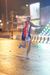 BIB: 40947
                            <button type="button" onclick="openModal(16130372)" class="btn btn-primary btn-sm float-right btn-popup" data-toggle="modal" data-target=".modal-high-quality">
                        <i class="fas fa-shopping-cart"></i> Add to Cart
                    </button>
                                            <button type="button" onclick="isThisMe(16130372, true)" class="btn btn-success btn-sm float-right btn-popup btn-isme hidden" data-toggle="tooltip" data-placement="bottom" title="นี่คือรูปของคุณใช่ไหม คลิกที่นี่เพื่อเอาเข้าอัลบั้ม">
                        <i class="fas fa-plus"></i> Add to album
                    </button>
                    <button type="button" onclick="isThisMe(16130372, false)" class="btn btn-warning btn-sm float-right btn-popup btn-isnotme hidden">
                        <i class="fas fa-ban"></i> Remove from album
                    </button>