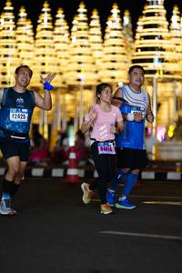 BIB: 42425, 94414
                            <button type="button" onclick="openModal(17585991)" class="btn btn-primary btn-sm float-right btn-popup" data-toggle="modal" data-target=".modal-high-quality">
                        <i class="fas fa-shopping-cart"></i> Add to Cart
                    </button>
                                            <button type="button" onclick="isThisMe(17585991, true)" class="btn btn-success btn-sm float-right btn-popup btn-isme hidden" data-toggle="tooltip" data-placement="bottom" title="นี่คือรูปของคุณใช่ไหม คลิกที่นี่เพื่อเอาเข้าอัลบั้ม">
                        <i class="fas fa-plus"></i> Add to album
                    </button>
                    <button type="button" onclick="isThisMe(17585991, false)" class="btn btn-warning btn-sm float-right btn-popup btn-isnotme hidden">
                        <i class="fas fa-ban"></i> Remove from album
                    </button>