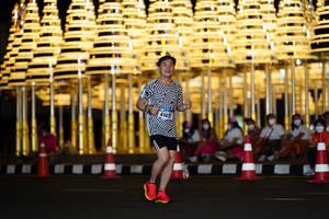 BIB: 410
                            <button type="button" onclick="openModal(17579874)" class="btn btn-primary btn-sm float-right btn-popup" data-toggle="modal" data-target=".modal-high-quality">
                        <i class="fas fa-shopping-cart"></i> Add to Cart
                    </button>
                                            <button type="button" onclick="isThisMe(17579874, true)" class="btn btn-success btn-sm float-right btn-popup btn-isme hidden" data-toggle="tooltip" data-placement="bottom" title="นี่คือรูปของคุณใช่ไหม คลิกที่นี่เพื่อเอาเข้าอัลบั้ม">
                        <i class="fas fa-plus"></i> Add to album
                    </button>
                    <button type="button" onclick="isThisMe(17579874, false)" class="btn btn-warning btn-sm float-right btn-popup btn-isnotme hidden">
                        <i class="fas fa-ban"></i> Remove from album
                    </button>