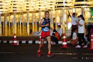 BIB: 40004
                            <button type="button" onclick="openModal(17588860)" class="btn btn-primary btn-sm float-right btn-popup" data-toggle="modal" data-target=".modal-high-quality">
                        <i class="fas fa-shopping-cart"></i> Add to Cart
                    </button>
                                            <button type="button" onclick="isThisMe(17588860, true)" class="btn btn-success btn-sm float-right btn-popup btn-isme hidden" data-toggle="tooltip" data-placement="bottom" title="นี่คือรูปของคุณใช่ไหม คลิกที่นี่เพื่อเอาเข้าอัลบั้ม">
                        <i class="fas fa-plus"></i> Add to album
                    </button>
                    <button type="button" onclick="isThisMe(17588860, false)" class="btn btn-warning btn-sm float-right btn-popup btn-isnotme hidden">
                        <i class="fas fa-ban"></i> Remove from album
                    </button>