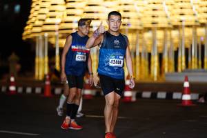 BIB: 4289, 42408
                            <button type="button" onclick="openModal(17590907)" class="btn btn-primary btn-sm float-right btn-popup" data-toggle="modal" data-target=".modal-high-quality">
                        <i class="fas fa-shopping-cart"></i> Add to Cart
                    </button>
                                            <button type="button" onclick="isThisMe(17590907, true)" class="btn btn-success btn-sm float-right btn-popup btn-isme hidden" data-toggle="tooltip" data-placement="bottom" title="นี่คือรูปของคุณใช่ไหม คลิกที่นี่เพื่อเอาเข้าอัลบั้ม">
                        <i class="fas fa-plus"></i> Add to album
                    </button>
                    <button type="button" onclick="isThisMe(17590907, false)" class="btn btn-warning btn-sm float-right btn-popup btn-isnotme hidden">
                        <i class="fas fa-ban"></i> Remove from album
                    </button>