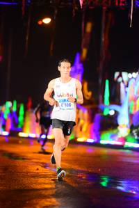 BIB: 106
                            <button type="button" onclick="openModal(16514823)" class="btn btn-primary btn-sm float-right btn-popup" data-toggle="modal" data-target=".modal-high-quality">
                        <i class="fas fa-shopping-cart"></i> Add to Cart
                    </button>
                                            <button type="button" onclick="isThisMe(16514823, true)" class="btn btn-success btn-sm float-right btn-popup btn-isme hidden" data-toggle="tooltip" data-placement="bottom" title="นี่คือรูปของคุณใช่ไหม คลิกที่นี่เพื่อเอาเข้าอัลบั้ม">
                        <i class="fas fa-plus"></i> Add to album
                    </button>
                    <button type="button" onclick="isThisMe(16514823, false)" class="btn btn-warning btn-sm float-right btn-popup btn-isnotme hidden">
                        <i class="fas fa-ban"></i> Remove from album
                    </button>