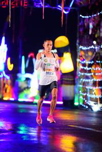 BIB: 20934
                            <button type="button" onclick="openModal(16505561)" class="btn btn-primary btn-sm float-right btn-popup" data-toggle="modal" data-target=".modal-high-quality">
                        <i class="fas fa-shopping-cart"></i> Add to Cart
                    </button>
                                            <button type="button" onclick="isThisMe(16505561, true)" class="btn btn-success btn-sm float-right btn-popup btn-isme hidden" data-toggle="tooltip" data-placement="bottom" title="นี่คือรูปของคุณใช่ไหม คลิกที่นี่เพื่อเอาเข้าอัลบั้ม">
                        <i class="fas fa-plus"></i> Add to album
                    </button>
                    <button type="button" onclick="isThisMe(16505561, false)" class="btn btn-warning btn-sm float-right btn-popup btn-isnotme hidden">
                        <i class="fas fa-ban"></i> Remove from album
                    </button>