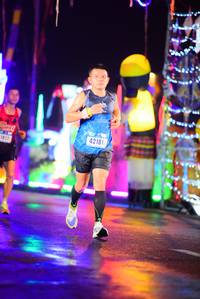 BIB: 42181, 1822
                            <button type="button" onclick="openModal(16651366)" class="btn btn-primary btn-sm float-right btn-popup" data-toggle="modal" data-target=".modal-high-quality">
                        <i class="fas fa-shopping-cart"></i> Add to Cart
                    </button>
                                            <button type="button" onclick="isThisMe(16651366, true)" class="btn btn-success btn-sm float-right btn-popup btn-isme hidden" data-toggle="tooltip" data-placement="bottom" title="นี่คือรูปของคุณใช่ไหม คลิกที่นี่เพื่อเอาเข้าอัลบั้ม">
                        <i class="fas fa-plus"></i> Add to album
                    </button>
                    <button type="button" onclick="isThisMe(16651366, false)" class="btn btn-warning btn-sm float-right btn-popup btn-isnotme hidden">
                        <i class="fas fa-ban"></i> Remove from album
                    </button>