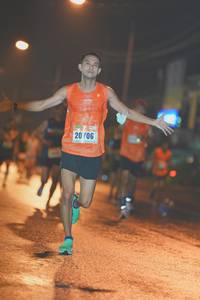 BIB: 706
                            <button type="button" onclick="openModal(16338478)" class="btn btn-primary btn-sm float-right btn-popup" data-toggle="modal" data-target=".modal-high-quality">
                        <i class="fas fa-shopping-cart"></i> Add to Cart
                    </button>
                                            <button type="button" onclick="isThisMe(16338478, true)" class="btn btn-success btn-sm float-right btn-popup btn-isme hidden" data-toggle="tooltip" data-placement="bottom" title="นี่คือรูปของคุณใช่ไหม คลิกที่นี่เพื่อเอาเข้าอัลบั้ม">
                        <i class="fas fa-plus"></i> Add to album
                    </button>
                    <button type="button" onclick="isThisMe(16338478, false)" class="btn btn-warning btn-sm float-right btn-popup btn-isnotme hidden">
                        <i class="fas fa-ban"></i> Remove from album
                    </button>