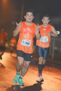 BIB: 212, 22960
                            <button type="button" onclick="openModal(16336505)" class="btn btn-primary btn-sm float-right btn-popup" data-toggle="modal" data-target=".modal-high-quality">
                        <i class="fas fa-shopping-cart"></i> Add to Cart
                    </button>
                                            <button type="button" onclick="isThisMe(16336505, true)" class="btn btn-success btn-sm float-right btn-popup btn-isme hidden" data-toggle="tooltip" data-placement="bottom" title="นี่คือรูปของคุณใช่ไหม คลิกที่นี่เพื่อเอาเข้าอัลบั้ม">
                        <i class="fas fa-plus"></i> Add to album
                    </button>
                    <button type="button" onclick="isThisMe(16336505, false)" class="btn btn-warning btn-sm float-right btn-popup btn-isnotme hidden">
                        <i class="fas fa-ban"></i> Remove from album
                    </button>