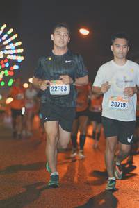 BIB: 22753, 20719
                            <button type="button" onclick="openModal(16357949)" class="btn btn-primary btn-sm float-right btn-popup" data-toggle="modal" data-target=".modal-high-quality">
                        <i class="fas fa-shopping-cart"></i> Add to Cart
                    </button>
                                            <button type="button" onclick="isThisMe(16357949, true)" class="btn btn-success btn-sm float-right btn-popup btn-isme hidden" data-toggle="tooltip" data-placement="bottom" title="นี่คือรูปของคุณใช่ไหม คลิกที่นี่เพื่อเอาเข้าอัลบั้ม">
                        <i class="fas fa-plus"></i> Add to album
                    </button>
                    <button type="button" onclick="isThisMe(16357949, false)" class="btn btn-warning btn-sm float-right btn-popup btn-isnotme hidden">
                        <i class="fas fa-ban"></i> Remove from album
                    </button>