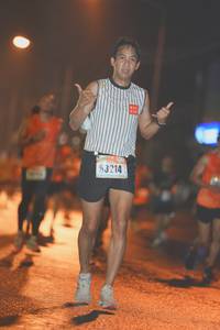 BIB: 3214
                            <button type="button" onclick="openModal(16344188)" class="btn btn-primary btn-sm float-right btn-popup" data-toggle="modal" data-target=".modal-high-quality">
                        <i class="fas fa-shopping-cart"></i> Add to Cart
                    </button>
                                            <button type="button" onclick="isThisMe(16344188, true)" class="btn btn-success btn-sm float-right btn-popup btn-isme hidden" data-toggle="tooltip" data-placement="bottom" title="นี่คือรูปของคุณใช่ไหม คลิกที่นี่เพื่อเอาเข้าอัลบั้ม">
                        <i class="fas fa-plus"></i> Add to album
                    </button>
                    <button type="button" onclick="isThisMe(16344188, false)" class="btn btn-warning btn-sm float-right btn-popup btn-isnotme hidden">
                        <i class="fas fa-ban"></i> Remove from album
                    </button>