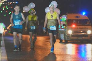 BIB: 40918
                            <button type="button" onclick="openModal(16303870)" class="btn btn-primary btn-sm float-right btn-popup" data-toggle="modal" data-target=".modal-high-quality">
                        <i class="fas fa-shopping-cart"></i> Add to Cart
                    </button>
                                            <button type="button" onclick="isThisMe(16303870, true)" class="btn btn-success btn-sm float-right btn-popup btn-isme hidden" data-toggle="tooltip" data-placement="bottom" title="นี่คือรูปของคุณใช่ไหม คลิกที่นี่เพื่อเอาเข้าอัลบั้ม">
                        <i class="fas fa-plus"></i> Add to album
                    </button>
                    <button type="button" onclick="isThisMe(16303870, false)" class="btn btn-warning btn-sm float-right btn-popup btn-isnotme hidden">
                        <i class="fas fa-ban"></i> Remove from album
                    </button>