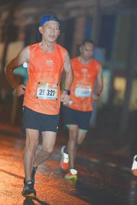 BIB: 321
                            <button type="button" onclick="openModal(16342067)" class="btn btn-primary btn-sm float-right btn-popup" data-toggle="modal" data-target=".modal-high-quality">
                        <i class="fas fa-shopping-cart"></i> Add to Cart
                    </button>
                                            <button type="button" onclick="isThisMe(16342067, true)" class="btn btn-success btn-sm float-right btn-popup btn-isme hidden" data-toggle="tooltip" data-placement="bottom" title="นี่คือรูปของคุณใช่ไหม คลิกที่นี่เพื่อเอาเข้าอัลบั้ม">
                        <i class="fas fa-plus"></i> Add to album
                    </button>
                    <button type="button" onclick="isThisMe(16342067, false)" class="btn btn-warning btn-sm float-right btn-popup btn-isnotme hidden">
                        <i class="fas fa-ban"></i> Remove from album
                    </button>