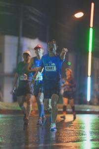 BIB: 42402, 0824
                            <button type="button" onclick="openModal(16237104)" class="btn btn-primary btn-sm float-right btn-popup" data-toggle="modal" data-target=".modal-high-quality">
                        <i class="fas fa-shopping-cart"></i> Add to Cart
                    </button>
                                            <button type="button" onclick="isThisMe(16237104, true)" class="btn btn-success btn-sm float-right btn-popup btn-isme hidden" data-toggle="tooltip" data-placement="bottom" title="นี่คือรูปของคุณใช่ไหม คลิกที่นี่เพื่อเอาเข้าอัลบั้ม">
                        <i class="fas fa-plus"></i> Add to album
                    </button>
                    <button type="button" onclick="isThisMe(16237104, false)" class="btn btn-warning btn-sm float-right btn-popup btn-isnotme hidden">
                        <i class="fas fa-ban"></i> Remove from album
                    </button>