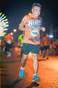 BIB: 22063
                            <button type="button" onclick="openModal(18178130)" class="btn btn-primary btn-sm float-right btn-popup" data-toggle="modal" data-target=".modal-high-quality">
                        <i class="fas fa-shopping-cart"></i> Add to Cart
                    </button>
                                            <button type="button" onclick="isThisMe(18178130, true)" class="btn btn-success btn-sm float-right btn-popup btn-isme hidden" data-toggle="tooltip" data-placement="bottom" title="นี่คือรูปของคุณใช่ไหม คลิกที่นี่เพื่อเอาเข้าอัลบั้ม">
                        <i class="fas fa-plus"></i> Add to album
                    </button>
                    <button type="button" onclick="isThisMe(18178130, false)" class="btn btn-warning btn-sm float-right btn-popup btn-isnotme hidden">
                        <i class="fas fa-ban"></i> Remove from album
                    </button>