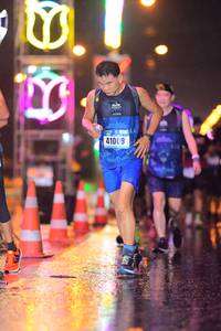 BIB: 41009
                            <button type="button" onclick="openModal(16663604)" class="btn btn-primary btn-sm float-right btn-popup" data-toggle="modal" data-target=".modal-high-quality">
                        <i class="fas fa-shopping-cart"></i> Add to Cart
                    </button>
                                            <button type="button" onclick="isThisMe(16663604, true)" class="btn btn-success btn-sm float-right btn-popup btn-isme hidden" data-toggle="tooltip" data-placement="bottom" title="นี่คือรูปของคุณใช่ไหม คลิกที่นี่เพื่อเอาเข้าอัลบั้ม">
                        <i class="fas fa-plus"></i> Add to album
                    </button>
                    <button type="button" onclick="isThisMe(16663604, false)" class="btn btn-warning btn-sm float-right btn-popup btn-isnotme hidden">
                        <i class="fas fa-ban"></i> Remove from album
                    </button>