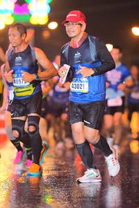 BIB: 4097, 43021
                            <button type="button" onclick="openModal(16652856)" class="btn btn-primary btn-sm float-right btn-popup" data-toggle="modal" data-target=".modal-high-quality">
                        <i class="fas fa-shopping-cart"></i> Add to Cart
                    </button>
                                            <button type="button" onclick="isThisMe(16652856, true)" class="btn btn-success btn-sm float-right btn-popup btn-isme hidden" data-toggle="tooltip" data-placement="bottom" title="นี่คือรูปของคุณใช่ไหม คลิกที่นี่เพื่อเอาเข้าอัลบั้ม">
                        <i class="fas fa-plus"></i> Add to album
                    </button>
                    <button type="button" onclick="isThisMe(16652856, false)" class="btn btn-warning btn-sm float-right btn-popup btn-isnotme hidden">
                        <i class="fas fa-ban"></i> Remove from album
                    </button>