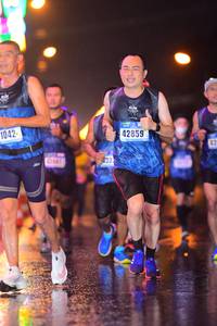 BIB: 42859, 323
                            <button type="button" onclick="openModal(16612904)" class="btn btn-primary btn-sm float-right btn-popup" data-toggle="modal" data-target=".modal-high-quality">
                        <i class="fas fa-shopping-cart"></i> Add to Cart
                    </button>
                                            <button type="button" onclick="isThisMe(16612904, true)" class="btn btn-success btn-sm float-right btn-popup btn-isme hidden" data-toggle="tooltip" data-placement="bottom" title="นี่คือรูปของคุณใช่ไหม คลิกที่นี่เพื่อเอาเข้าอัลบั้ม">
                        <i class="fas fa-plus"></i> Add to album
                    </button>
                    <button type="button" onclick="isThisMe(16612904, false)" class="btn btn-warning btn-sm float-right btn-popup btn-isnotme hidden">
                        <i class="fas fa-ban"></i> Remove from album
                    </button>