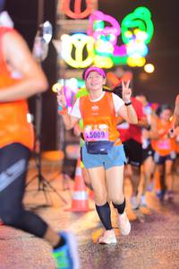 BIB: 5009
                            <button type="button" onclick="openModal(16784227)" class="btn btn-primary btn-sm float-right btn-popup" data-toggle="modal" data-target=".modal-high-quality">
                        <i class="fas fa-shopping-cart"></i> Add to Cart
                    </button>
                                            <button type="button" onclick="isThisMe(16784227, true)" class="btn btn-success btn-sm float-right btn-popup btn-isme hidden" data-toggle="tooltip" data-placement="bottom" title="นี่คือรูปของคุณใช่ไหม คลิกที่นี่เพื่อเอาเข้าอัลบั้ม">
                        <i class="fas fa-plus"></i> Add to album
                    </button>
                    <button type="button" onclick="isThisMe(16784227, false)" class="btn btn-warning btn-sm float-right btn-popup btn-isnotme hidden">
                        <i class="fas fa-ban"></i> Remove from album
                    </button>