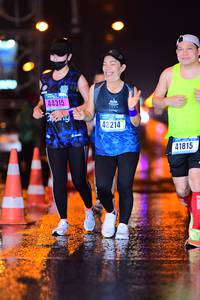 BIB: 44315, 43214, 41815
                            <button type="button" onclick="openModal(16717001)" class="btn btn-primary btn-sm float-right btn-popup" data-toggle="modal" data-target=".modal-high-quality">
                        <i class="fas fa-shopping-cart"></i> Add to Cart
                    </button>
                                            <button type="button" onclick="isThisMe(16717001, true)" class="btn btn-success btn-sm float-right btn-popup btn-isme hidden" data-toggle="tooltip" data-placement="bottom" title="นี่คือรูปของคุณใช่ไหม คลิกที่นี่เพื่อเอาเข้าอัลบั้ม">
                        <i class="fas fa-plus"></i> Add to album
                    </button>
                    <button type="button" onclick="isThisMe(16717001, false)" class="btn btn-warning btn-sm float-right btn-popup btn-isnotme hidden">
                        <i class="fas fa-ban"></i> Remove from album
                    </button>