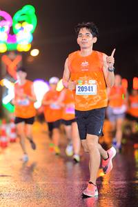 BIB: 20941
                            <button type="button" onclick="openModal(16777038)" class="btn btn-primary btn-sm float-right btn-popup" data-toggle="modal" data-target=".modal-high-quality">
                        <i class="fas fa-shopping-cart"></i> Add to Cart
                    </button>
                                            <button type="button" onclick="isThisMe(16777038, true)" class="btn btn-success btn-sm float-right btn-popup btn-isme hidden" data-toggle="tooltip" data-placement="bottom" title="นี่คือรูปของคุณใช่ไหม คลิกที่นี่เพื่อเอาเข้าอัลบั้ม">
                        <i class="fas fa-plus"></i> Add to album
                    </button>
                    <button type="button" onclick="isThisMe(16777038, false)" class="btn btn-warning btn-sm float-right btn-popup btn-isnotme hidden">
                        <i class="fas fa-ban"></i> Remove from album
                    </button>