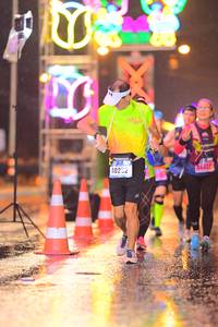 BIB: 0292, 24427
                            <button type="button" onclick="openModal(16696533)" class="btn btn-primary btn-sm float-right btn-popup" data-toggle="modal" data-target=".modal-high-quality">
                        <i class="fas fa-shopping-cart"></i> Add to Cart
                    </button>
                                            <button type="button" onclick="isThisMe(16696533, true)" class="btn btn-success btn-sm float-right btn-popup btn-isme hidden" data-toggle="tooltip" data-placement="bottom" title="นี่คือรูปของคุณใช่ไหม คลิกที่นี่เพื่อเอาเข้าอัลบั้ม">
                        <i class="fas fa-plus"></i> Add to album
                    </button>
                    <button type="button" onclick="isThisMe(16696533, false)" class="btn btn-warning btn-sm float-right btn-popup btn-isnotme hidden">
                        <i class="fas fa-ban"></i> Remove from album
                    </button>