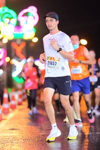 BIB: 21652
                            <button type="button" onclick="openModal(16793724)" class="btn btn-primary btn-sm float-right btn-popup" data-toggle="modal" data-target=".modal-high-quality">
                        <i class="fas fa-shopping-cart"></i> Add to Cart
                    </button>
                                            <button type="button" onclick="isThisMe(16793724, true)" class="btn btn-success btn-sm float-right btn-popup btn-isme hidden" data-toggle="tooltip" data-placement="bottom" title="นี่คือรูปของคุณใช่ไหม คลิกที่นี่เพื่อเอาเข้าอัลบั้ม">
                        <i class="fas fa-plus"></i> Add to album
                    </button>
                    <button type="button" onclick="isThisMe(16793724, false)" class="btn btn-warning btn-sm float-right btn-popup btn-isnotme hidden">
                        <i class="fas fa-ban"></i> Remove from album
                    </button>