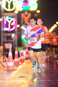 BIB: 21752
                            <button type="button" onclick="openModal(16766927)" class="btn btn-primary btn-sm float-right btn-popup" data-toggle="modal" data-target=".modal-high-quality">
                        <i class="fas fa-shopping-cart"></i> Add to Cart
                    </button>
                                            <button type="button" onclick="isThisMe(16766927, true)" class="btn btn-success btn-sm float-right btn-popup btn-isme hidden" data-toggle="tooltip" data-placement="bottom" title="นี่คือรูปของคุณใช่ไหม คลิกที่นี่เพื่อเอาเข้าอัลบั้ม">
                        <i class="fas fa-plus"></i> Add to album
                    </button>
                    <button type="button" onclick="isThisMe(16766927, false)" class="btn btn-warning btn-sm float-right btn-popup btn-isnotme hidden">
                        <i class="fas fa-ban"></i> Remove from album
                    </button>