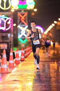 BIB: 20265
                            <button type="button" onclick="openModal(16736439)" class="btn btn-primary btn-sm float-right btn-popup" data-toggle="modal" data-target=".modal-high-quality">
                        <i class="fas fa-shopping-cart"></i> Add to Cart
                    </button>
                                            <button type="button" onclick="isThisMe(16736439, true)" class="btn btn-success btn-sm float-right btn-popup btn-isme hidden" data-toggle="tooltip" data-placement="bottom" title="นี่คือรูปของคุณใช่ไหม คลิกที่นี่เพื่อเอาเข้าอัลบั้ม">
                        <i class="fas fa-plus"></i> Add to album
                    </button>
                    <button type="button" onclick="isThisMe(16736439, false)" class="btn btn-warning btn-sm float-right btn-popup btn-isnotme hidden">
                        <i class="fas fa-ban"></i> Remove from album
                    </button>