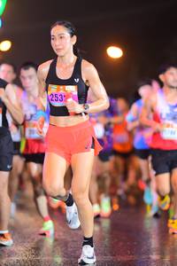 BIB: 253
                            <button type="button" onclick="openModal(16751467)" class="btn btn-primary btn-sm float-right btn-popup" data-toggle="modal" data-target=".modal-high-quality">
                        <i class="fas fa-shopping-cart"></i> Add to Cart
                    </button>
                                            <button type="button" onclick="isThisMe(16751467, true)" class="btn btn-success btn-sm float-right btn-popup btn-isme hidden" data-toggle="tooltip" data-placement="bottom" title="นี่คือรูปของคุณใช่ไหม คลิกที่นี่เพื่อเอาเข้าอัลบั้ม">
                        <i class="fas fa-plus"></i> Add to album
                    </button>
                    <button type="button" onclick="isThisMe(16751467, false)" class="btn btn-warning btn-sm float-right btn-popup btn-isnotme hidden">
                        <i class="fas fa-ban"></i> Remove from album
                    </button>