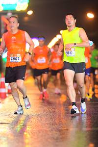 BIB: 23072
                            <button type="button" onclick="openModal(16766926)" class="btn btn-primary btn-sm float-right btn-popup" data-toggle="modal" data-target=".modal-high-quality">
                        <i class="fas fa-shopping-cart"></i> Add to Cart
                    </button>
                                            <button type="button" onclick="isThisMe(16766926, true)" class="btn btn-success btn-sm float-right btn-popup btn-isme hidden" data-toggle="tooltip" data-placement="bottom" title="นี่คือรูปของคุณใช่ไหม คลิกที่นี่เพื่อเอาเข้าอัลบั้ม">
                        <i class="fas fa-plus"></i> Add to album
                    </button>
                    <button type="button" onclick="isThisMe(16766926, false)" class="btn btn-warning btn-sm float-right btn-popup btn-isnotme hidden">
                        <i class="fas fa-ban"></i> Remove from album
                    </button>