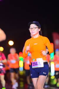 BIB: 256
                            <button type="button" onclick="openModal(16795924)" class="btn btn-primary btn-sm float-right btn-popup" data-toggle="modal" data-target=".modal-high-quality">
                        <i class="fas fa-shopping-cart"></i> Add to Cart
                    </button>
                                            <button type="button" onclick="isThisMe(16795924, true)" class="btn btn-success btn-sm float-right btn-popup btn-isme hidden" data-toggle="tooltip" data-placement="bottom" title="นี่คือรูปของคุณใช่ไหม คลิกที่นี่เพื่อเอาเข้าอัลบั้ม">
                        <i class="fas fa-plus"></i> Add to album
                    </button>
                    <button type="button" onclick="isThisMe(16795924, false)" class="btn btn-warning btn-sm float-right btn-popup btn-isnotme hidden">
                        <i class="fas fa-ban"></i> Remove from album
                    </button>