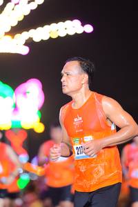 BIB: 212
                            <button type="button" onclick="openModal(16819946)" class="btn btn-primary btn-sm float-right btn-popup" data-toggle="modal" data-target=".modal-high-quality">
                        <i class="fas fa-shopping-cart"></i> Add to Cart
                    </button>
                                            <button type="button" onclick="isThisMe(16819946, true)" class="btn btn-success btn-sm float-right btn-popup btn-isme hidden" data-toggle="tooltip" data-placement="bottom" title="นี่คือรูปของคุณใช่ไหม คลิกที่นี่เพื่อเอาเข้าอัลบั้ม">
                        <i class="fas fa-plus"></i> Add to album
                    </button>
                    <button type="button" onclick="isThisMe(16819946, false)" class="btn btn-warning btn-sm float-right btn-popup btn-isnotme hidden">
                        <i class="fas fa-ban"></i> Remove from album
                    </button>