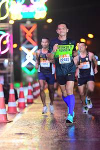 BIB: 22452, 21094, 2591
                            <button type="button" onclick="openModal(16750230)" class="btn btn-primary btn-sm float-right btn-popup" data-toggle="modal" data-target=".modal-high-quality">
                        <i class="fas fa-shopping-cart"></i> Add to Cart
                    </button>
                                            <button type="button" onclick="isThisMe(16750230, true)" class="btn btn-success btn-sm float-right btn-popup btn-isme hidden" data-toggle="tooltip" data-placement="bottom" title="นี่คือรูปของคุณใช่ไหม คลิกที่นี่เพื่อเอาเข้าอัลบั้ม">
                        <i class="fas fa-plus"></i> Add to album
                    </button>
                    <button type="button" onclick="isThisMe(16750230, false)" class="btn btn-warning btn-sm float-right btn-popup btn-isnotme hidden">
                        <i class="fas fa-ban"></i> Remove from album
                    </button>