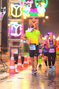 BIB: 40262
                            <button type="button" onclick="openModal(16697223)" class="btn btn-primary btn-sm float-right btn-popup" data-toggle="modal" data-target=".modal-high-quality">
                        <i class="fas fa-shopping-cart"></i> Add to Cart
                    </button>
                                            <button type="button" onclick="isThisMe(16697223, true)" class="btn btn-success btn-sm float-right btn-popup btn-isme hidden" data-toggle="tooltip" data-placement="bottom" title="นี่คือรูปของคุณใช่ไหม คลิกที่นี่เพื่อเอาเข้าอัลบั้ม">
                        <i class="fas fa-plus"></i> Add to album
                    </button>
                    <button type="button" onclick="isThisMe(16697223, false)" class="btn btn-warning btn-sm float-right btn-popup btn-isnotme hidden">
                        <i class="fas fa-ban"></i> Remove from album
                    </button>