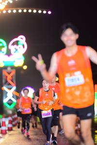 BIB: 25355
                            <button type="button" onclick="openModal(16783099)" class="btn btn-primary btn-sm float-right btn-popup" data-toggle="modal" data-target=".modal-high-quality">
                        <i class="fas fa-shopping-cart"></i> Add to Cart
                    </button>
                                            <button type="button" onclick="isThisMe(16783099, true)" class="btn btn-success btn-sm float-right btn-popup btn-isme hidden" data-toggle="tooltip" data-placement="bottom" title="นี่คือรูปของคุณใช่ไหม คลิกที่นี่เพื่อเอาเข้าอัลบั้ม">
                        <i class="fas fa-plus"></i> Add to album
                    </button>
                    <button type="button" onclick="isThisMe(16783099, false)" class="btn btn-warning btn-sm float-right btn-popup btn-isnotme hidden">
                        <i class="fas fa-ban"></i> Remove from album
                    </button>