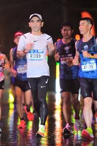 BIB: 418, 41199
                            <button type="button" onclick="openModal(16608416)" class="btn btn-primary btn-sm float-right btn-popup" data-toggle="modal" data-target=".modal-high-quality">
                        <i class="fas fa-shopping-cart"></i> Add to Cart
                    </button>
                                            <button type="button" onclick="isThisMe(16608416, true)" class="btn btn-success btn-sm float-right btn-popup btn-isme hidden" data-toggle="tooltip" data-placement="bottom" title="นี่คือรูปของคุณใช่ไหม คลิกที่นี่เพื่อเอาเข้าอัลบั้ม">
                        <i class="fas fa-plus"></i> Add to album
                    </button>
                    <button type="button" onclick="isThisMe(16608416, false)" class="btn btn-warning btn-sm float-right btn-popup btn-isnotme hidden">
                        <i class="fas fa-ban"></i> Remove from album
                    </button>