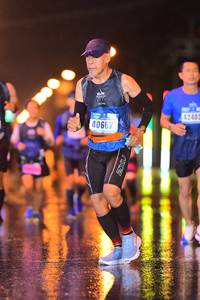 BIB: 42402, 40667
                            <button type="button" onclick="openModal(16657518)" class="btn btn-primary btn-sm float-right btn-popup" data-toggle="modal" data-target=".modal-high-quality">
                        <i class="fas fa-shopping-cart"></i> Add to Cart
                    </button>
                                            <button type="button" onclick="isThisMe(16657518, true)" class="btn btn-success btn-sm float-right btn-popup btn-isme hidden" data-toggle="tooltip" data-placement="bottom" title="นี่คือรูปของคุณใช่ไหม คลิกที่นี่เพื่อเอาเข้าอัลบั้ม">
                        <i class="fas fa-plus"></i> Add to album
                    </button>
                    <button type="button" onclick="isThisMe(16657518, false)" class="btn btn-warning btn-sm float-right btn-popup btn-isnotme hidden">
                        <i class="fas fa-ban"></i> Remove from album
                    </button>