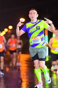 BIB: 22267
                            <button type="button" onclick="openModal(16764105)" class="btn btn-primary btn-sm float-right btn-popup" data-toggle="modal" data-target=".modal-high-quality">
                        <i class="fas fa-shopping-cart"></i> Add to Cart
                    </button>
                                            <button type="button" onclick="isThisMe(16764105, true)" class="btn btn-success btn-sm float-right btn-popup btn-isme hidden" data-toggle="tooltip" data-placement="bottom" title="นี่คือรูปของคุณใช่ไหม คลิกที่นี่เพื่อเอาเข้าอัลบั้ม">
                        <i class="fas fa-plus"></i> Add to album
                    </button>
                    <button type="button" onclick="isThisMe(16764105, false)" class="btn btn-warning btn-sm float-right btn-popup btn-isnotme hidden">
                        <i class="fas fa-ban"></i> Remove from album
                    </button>