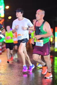 BIB: 0961, 2256
                            <button type="button" onclick="openModal(16767239)" class="btn btn-primary btn-sm float-right btn-popup" data-toggle="modal" data-target=".modal-high-quality">
                        <i class="fas fa-shopping-cart"></i> Add to Cart
                    </button>
                                            <button type="button" onclick="isThisMe(16767239, true)" class="btn btn-success btn-sm float-right btn-popup btn-isme hidden" data-toggle="tooltip" data-placement="bottom" title="นี่คือรูปของคุณใช่ไหม คลิกที่นี่เพื่อเอาเข้าอัลบั้ม">
                        <i class="fas fa-plus"></i> Add to album
                    </button>
                    <button type="button" onclick="isThisMe(16767239, false)" class="btn btn-warning btn-sm float-right btn-popup btn-isnotme hidden">
                        <i class="fas fa-ban"></i> Remove from album
                    </button>